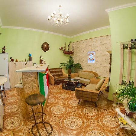 Apartments Kamanina Street Одесса Экстерьер фото
