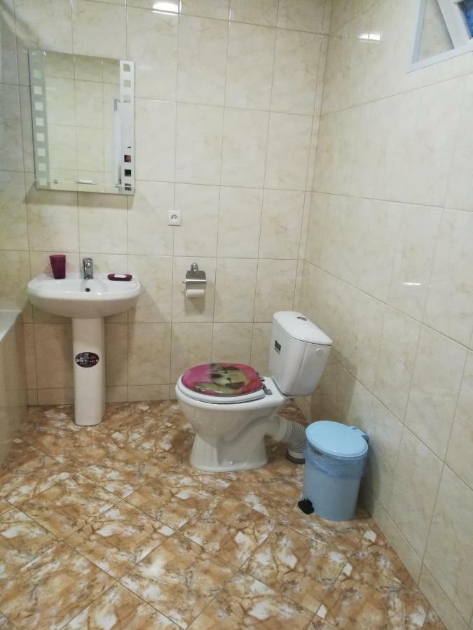 Apartments Kamanina Street Одесса Экстерьер фото